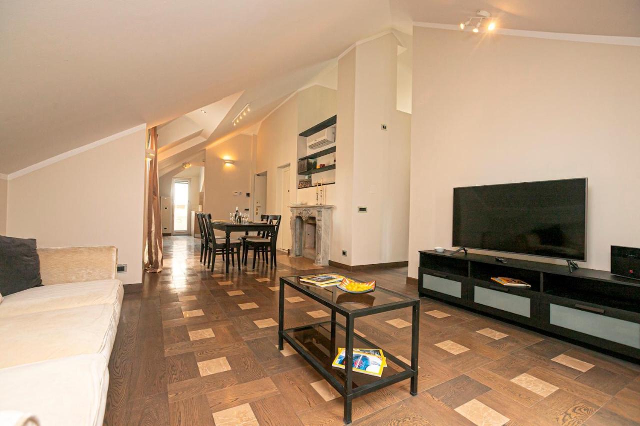 Real Italian Estate - Penthouse Apartment เจนัว ภายนอก รูปภาพ
