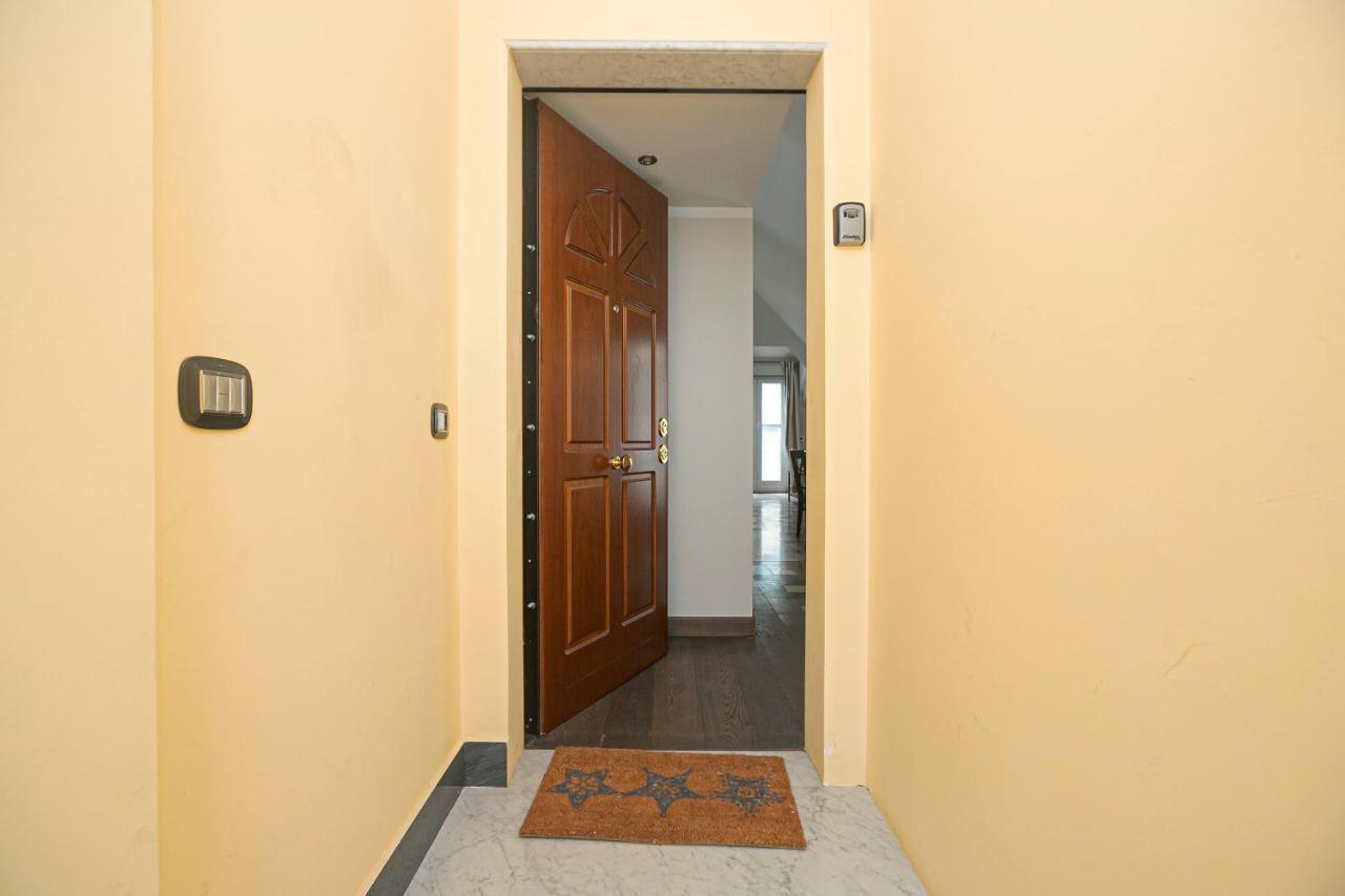 Real Italian Estate - Penthouse Apartment เจนัว ภายนอก รูปภาพ