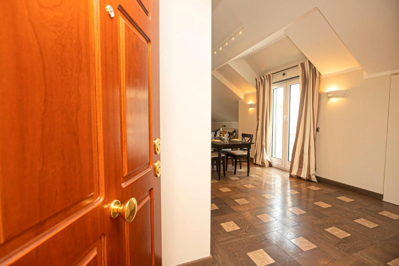 Real Italian Estate - Penthouse Apartment เจนัว ภายนอก รูปภาพ